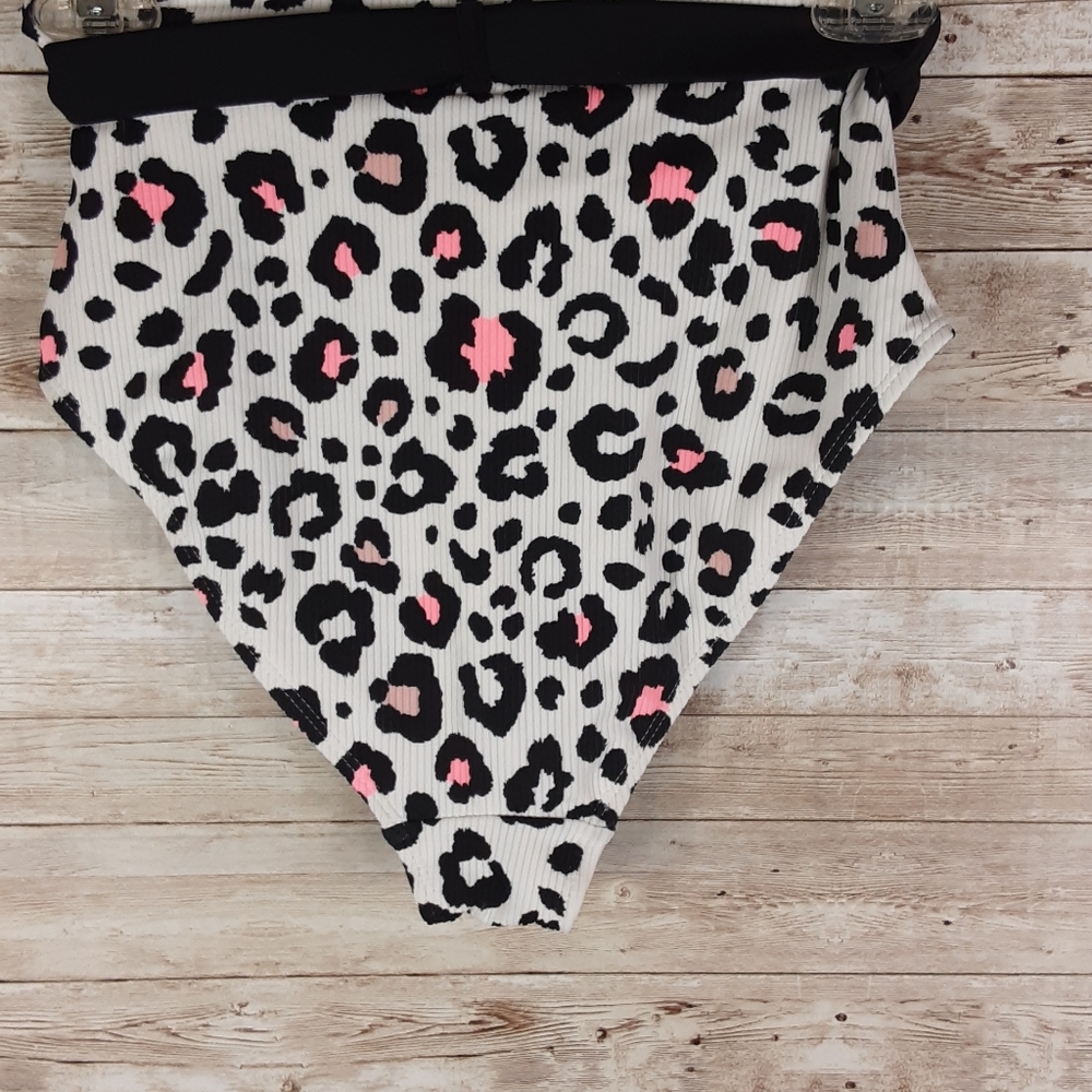 No Boundaries, Animal Print swimsuit bottom,Sz 3-5 - Picture 3 of 6